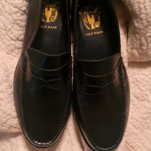 Cole Haan mens loafers NWOT dress shoe